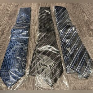 LOT OF 3 Men’s Ties Neckties Mixed Lot Various Colors Business Casual Workwear